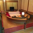 ゴージャスと下世話が同居する昭和デザインの王様は大阪のラブホテルだった！｜Mr.tsubaking